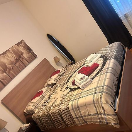 Appartamento Casa Xenia Trieste Esterno foto